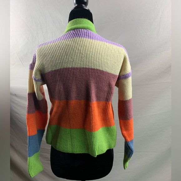 Color Block Button Up Cardigan - Picture 7 of 7